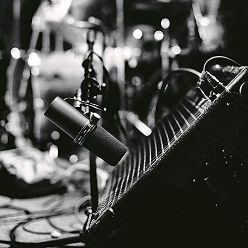 Shure SM7B Dynamic Vocal Microphone with Gator 3000 Boom Stand – For Studio Recording, Podcasting & Broadcasting – Black
